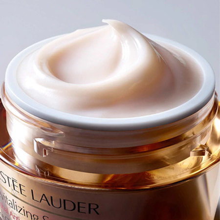 Estee Lauder, Estee Lauder Revitalizing Supreme Global Anti - Aging Power Creme, Estee Lauder Revitalizing Supreme Global Anti - Aging Power Creme รีวิว, Estee Lauder Revitalizing Supreme Global Anti - Aging Power Creme ราคา, Estee Lauder Revitalizing Supreme Global Anti - Aging Power Creme 50 ml., Estee Lauder Revitalizing Supreme Global Anti - Aging Power Creme 50 ml. ปลดล็อกศักยภาพของผิวอ่อนเยาว์ ด้วยมอยส์เจอไรเซอร์ทรงประสิทธิภาพรอบด้าน